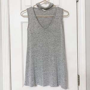 CAUTION TO THE WIND • Gray Choker Cut Out V-Neck Tank Top